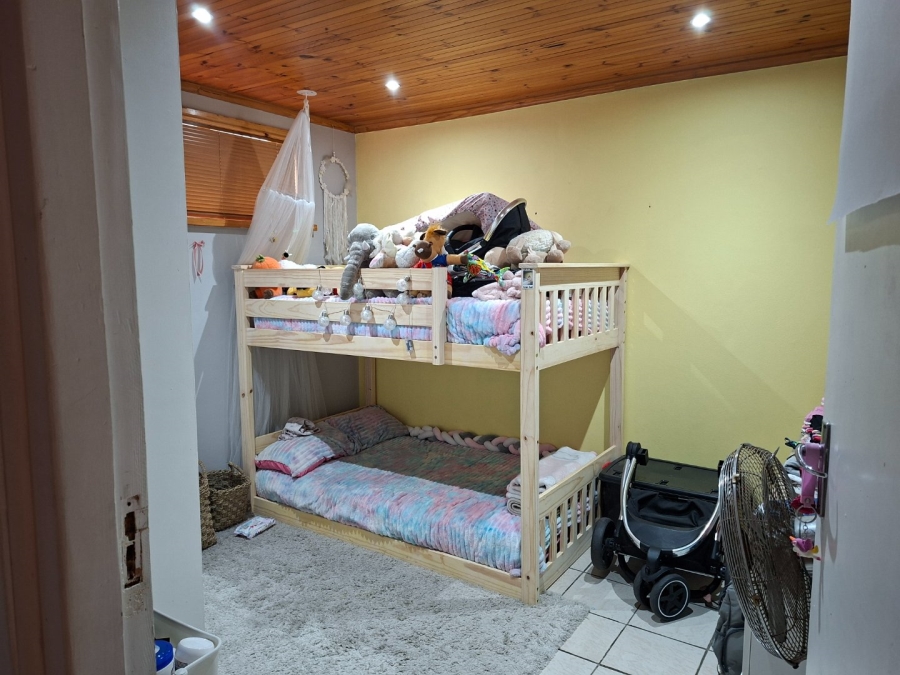 2 Bedroom Property for Sale in Groenvallei Western Cape